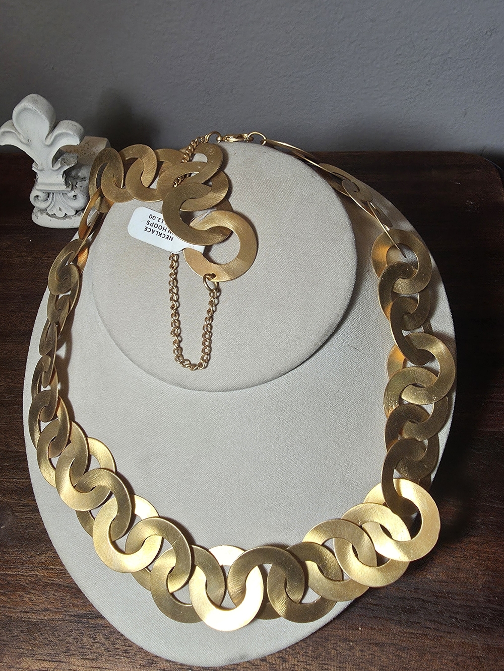 Matte Gold Interlocking Link Necklace by